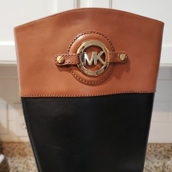 Tall two tone boots - Picture 3 of 8